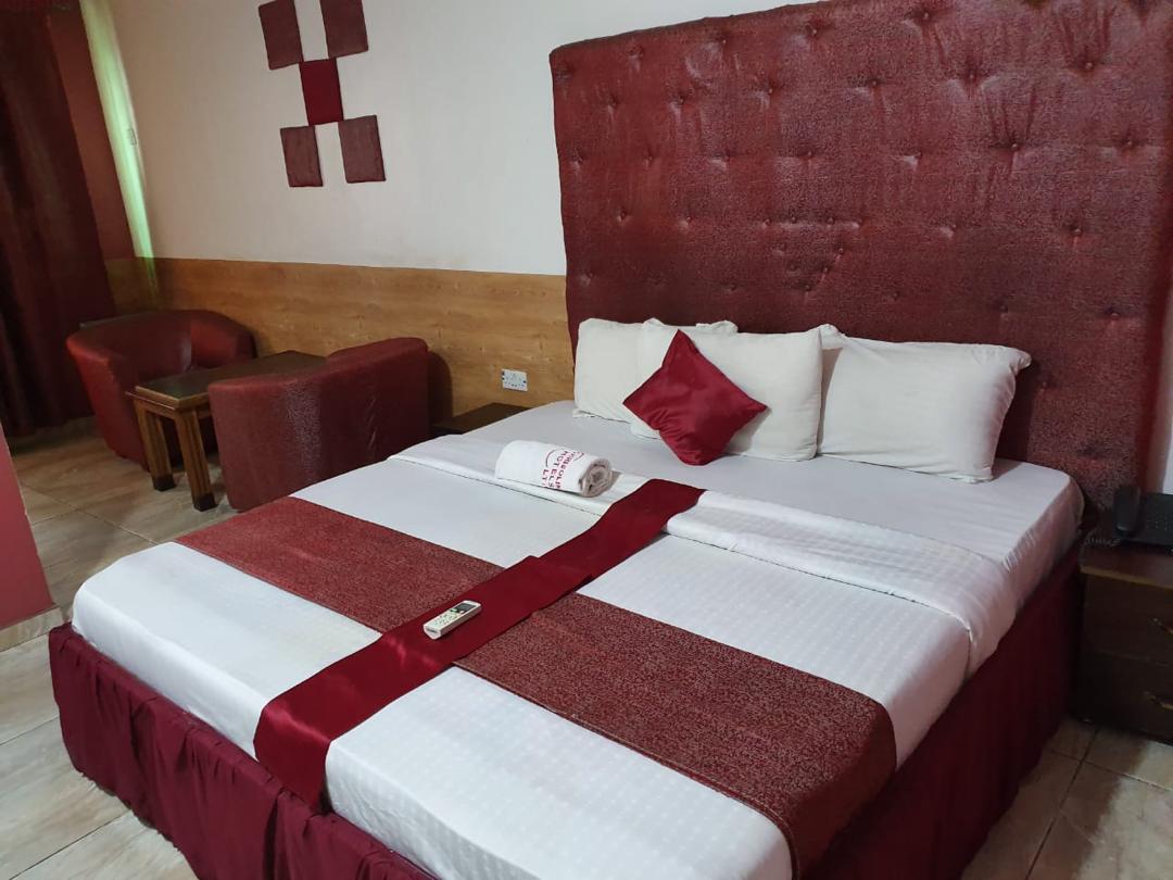 Room image 3